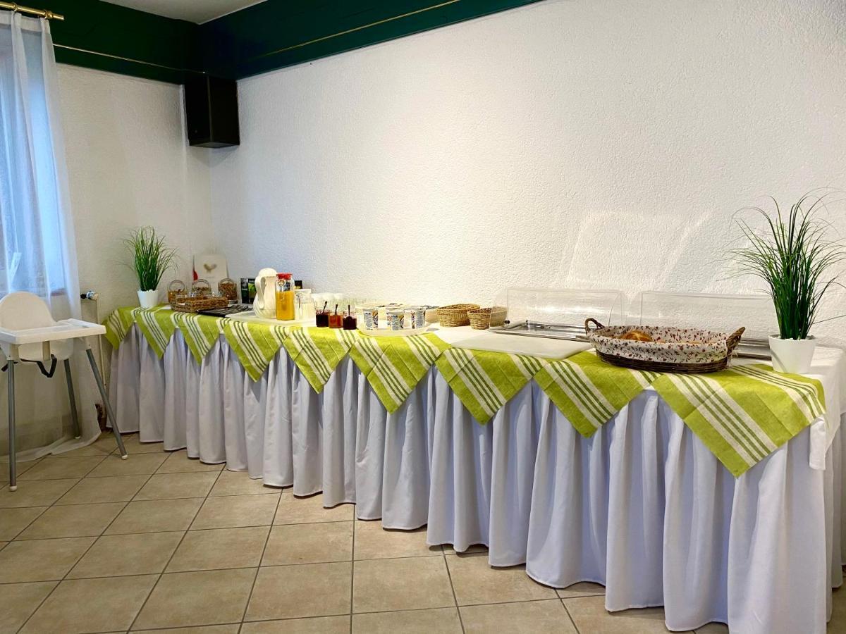 Hotel Zum Hahn Garbsen Ngoại thất bức ảnh