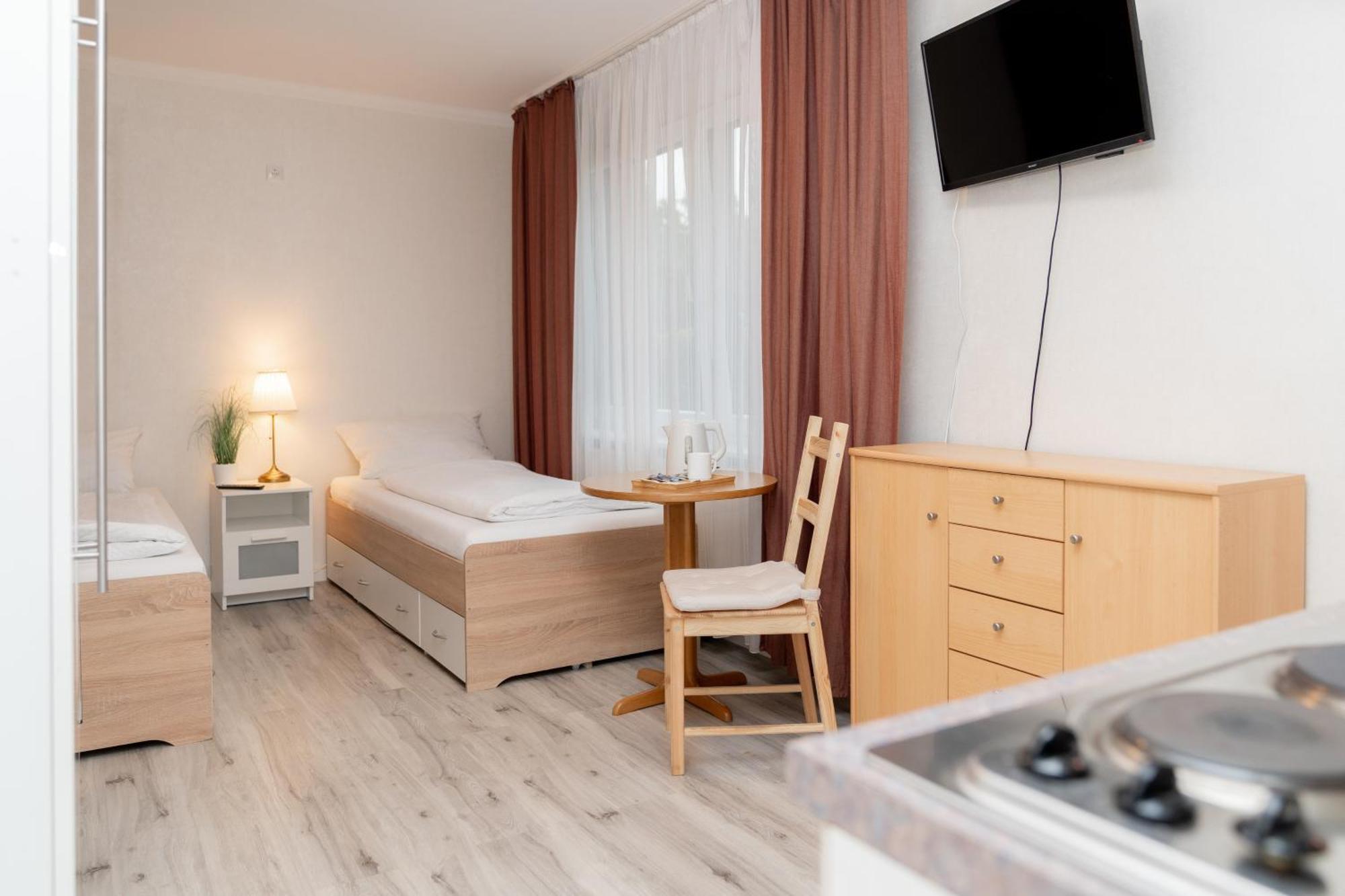 Hotel Zum Hahn Garbsen Ngoại thất bức ảnh